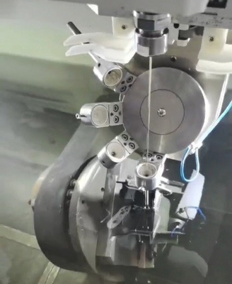 Πολυάξονα CNC EDM μικρές τρύπες Sjd706 Προχωρημένη μέταλλο-τρύπανση Χρήση