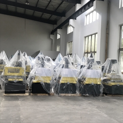 Υψηλής ταχύτητας μηχανή τρυπών CNC EDM Sjd703SA Προσαρμοσμένη για την αύξηση της παραγωγικότητάς σας
