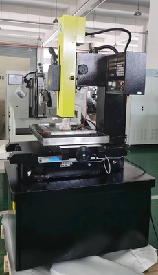 Μεταλλικό EDM τρύπα γεώτρηση 703c με Z Axis Servo Drive γραμμικό έλεγχο και προσαρμογή