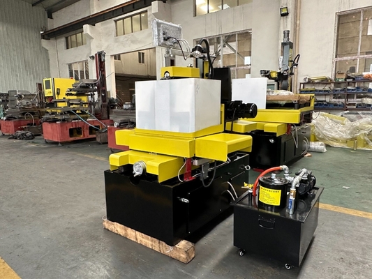 Υψηλής ακρίβειας μονότριβή CNC μηχανή EDM Dk7725 Μετά την πώληση