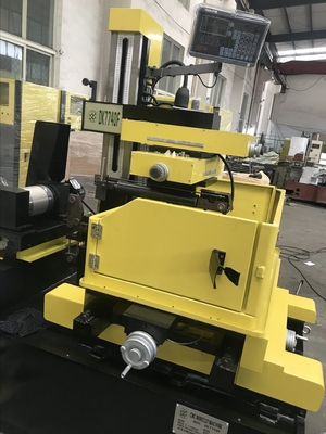 Ηλεκτρονική μηχανή κοπής σύρματος CNC EDM Dk7750F για ακριβή και γρήγορη κοπή